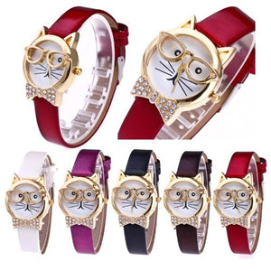 This cute Cat In Glasses Quartz Wrist Watch ensures you'll always look at the time and smile...
