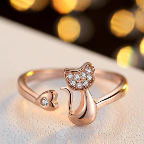 With this delightful silver Crystal Cat Wrap  Around Ring  You'll Make your friends jealous,