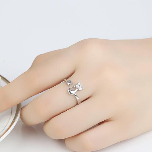 With this delightful silver Crystal Cat Wrap  Around Ring  You'll Make your friends jealous,